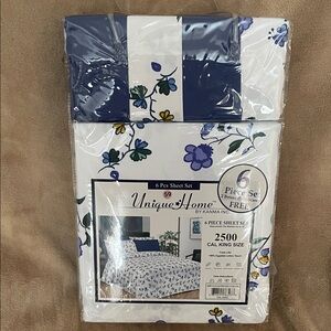 Floral 6-Piece Sheet Set - Blue and White (Cal King)